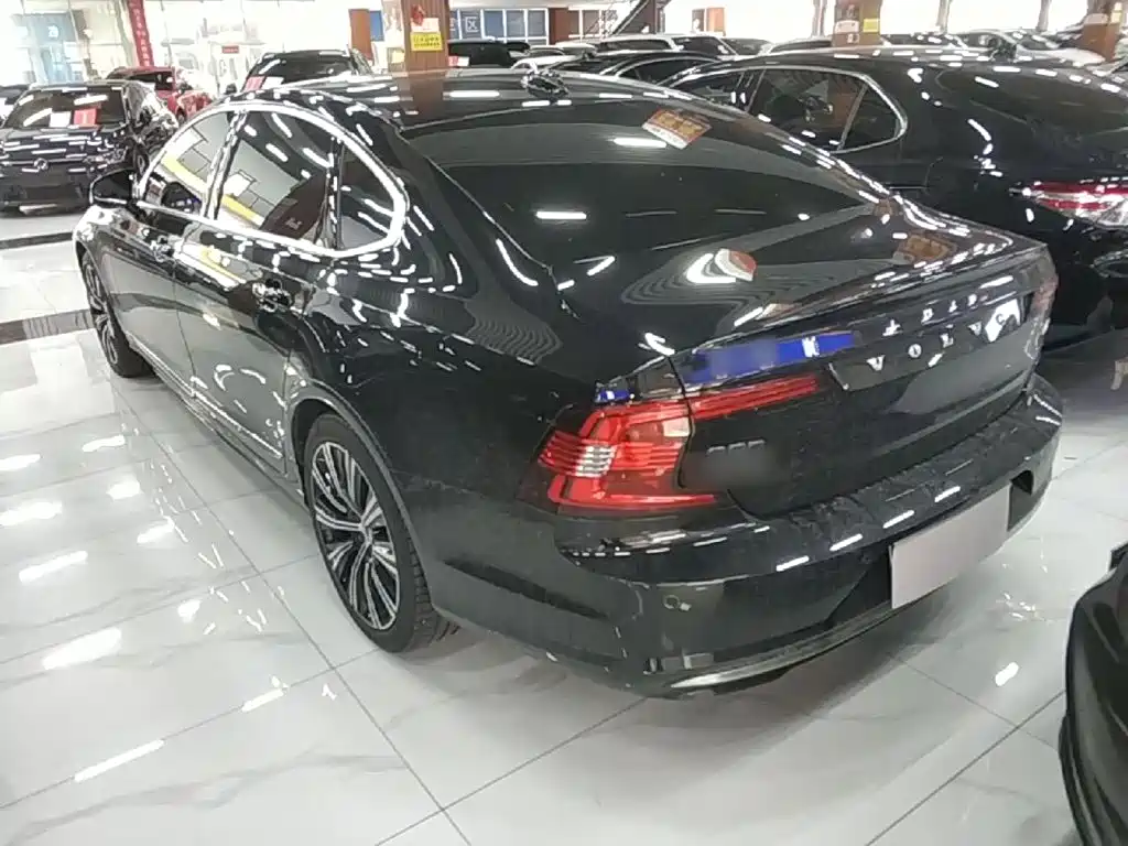 Volvo S90 — фото 4