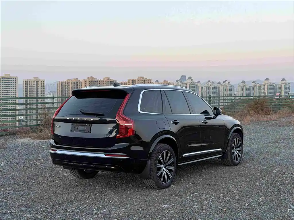 Volvo XC90 — фото 4