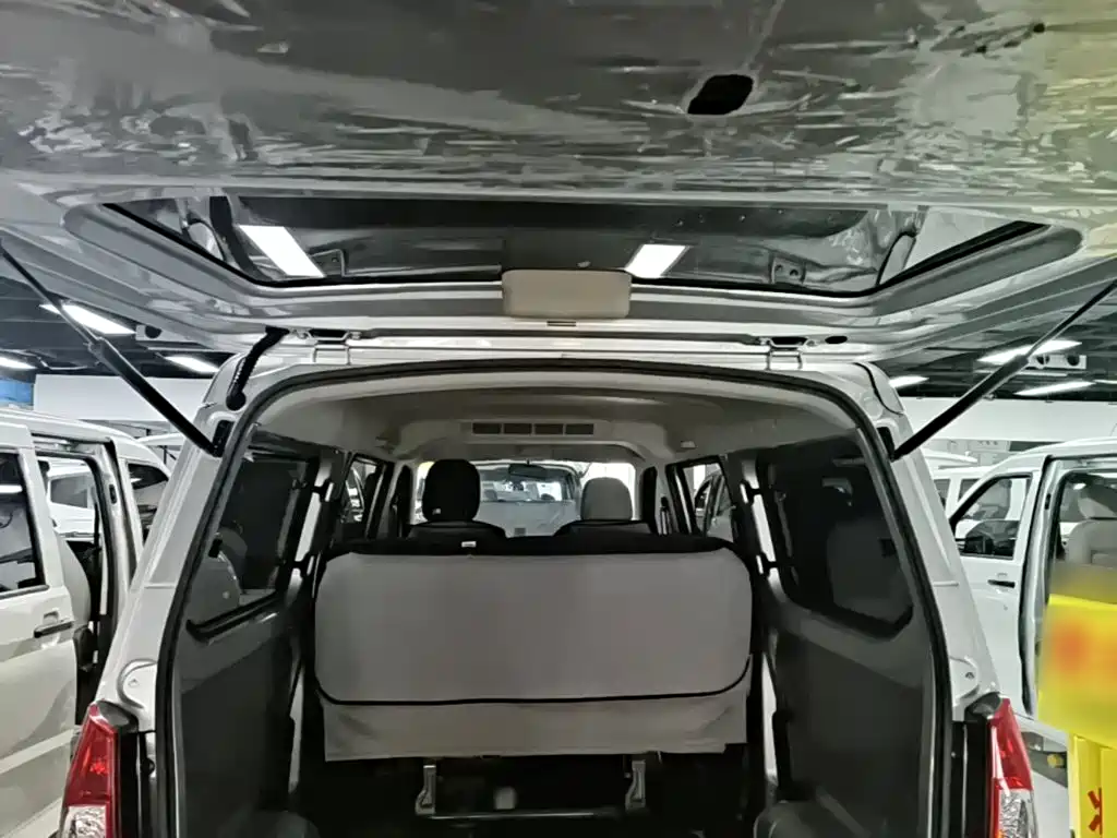 Wuling Rongguang S — фото 18
