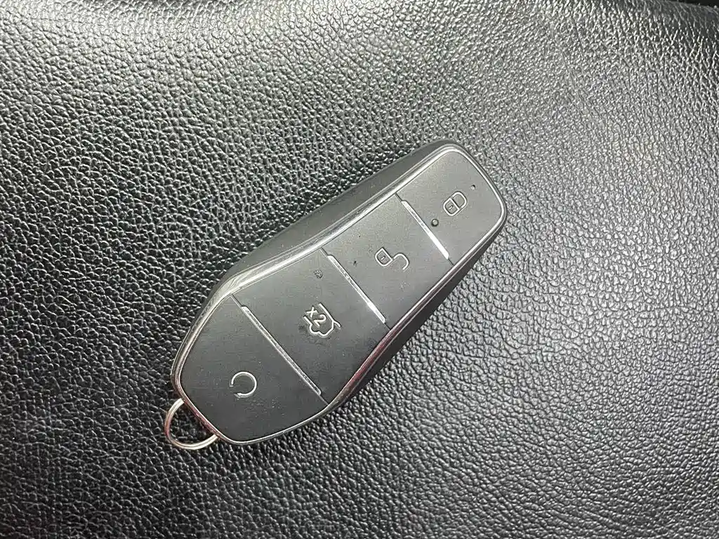 BYD Yuan Pro — фото 18