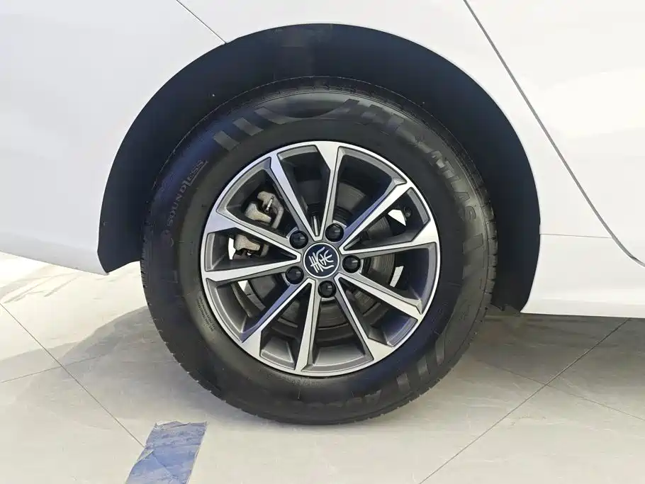 BYD Qin PLUS — фото 6