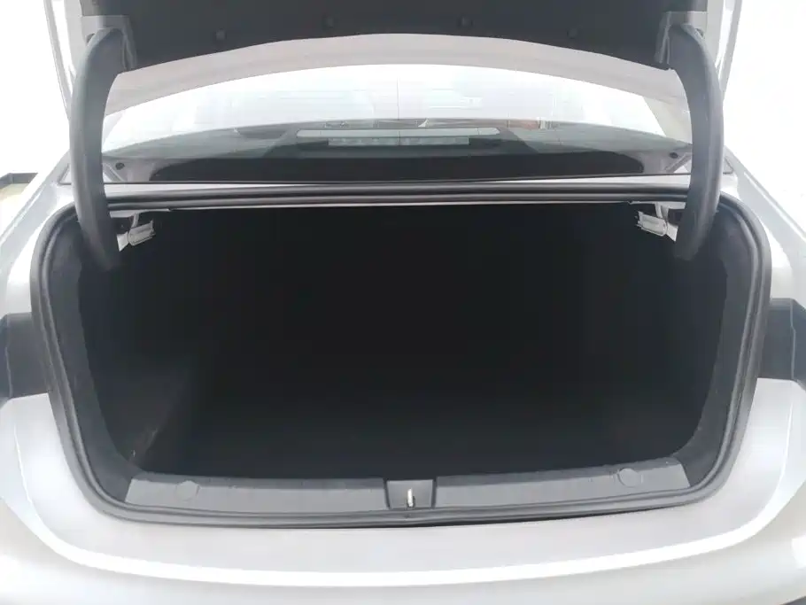 BYD Seal 05 DM-i — фото 4