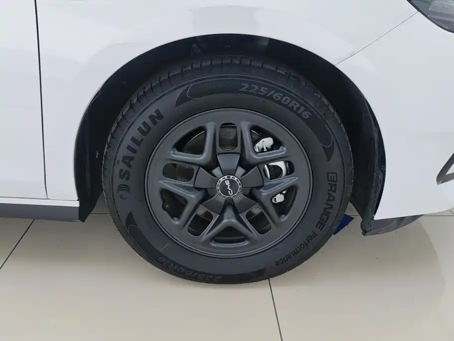 BYD Seal 05 DM-i — фото 6