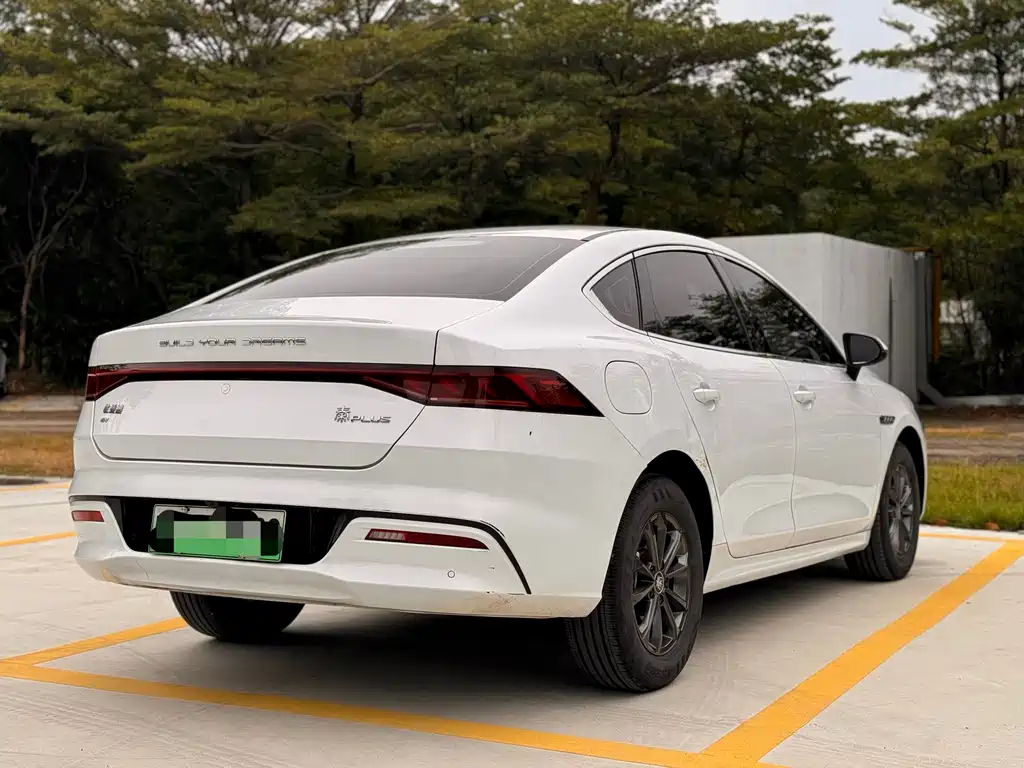 BYD Qin PLUS — фото 19
