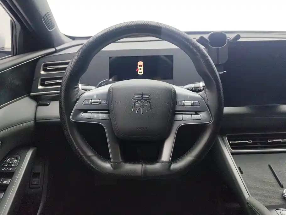 BYD Qin L — фото 15