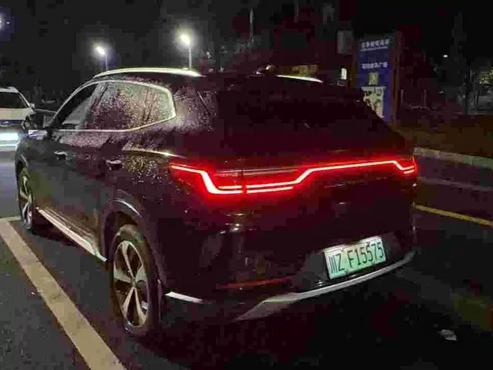 BYD PLUS New Energy — фото 7