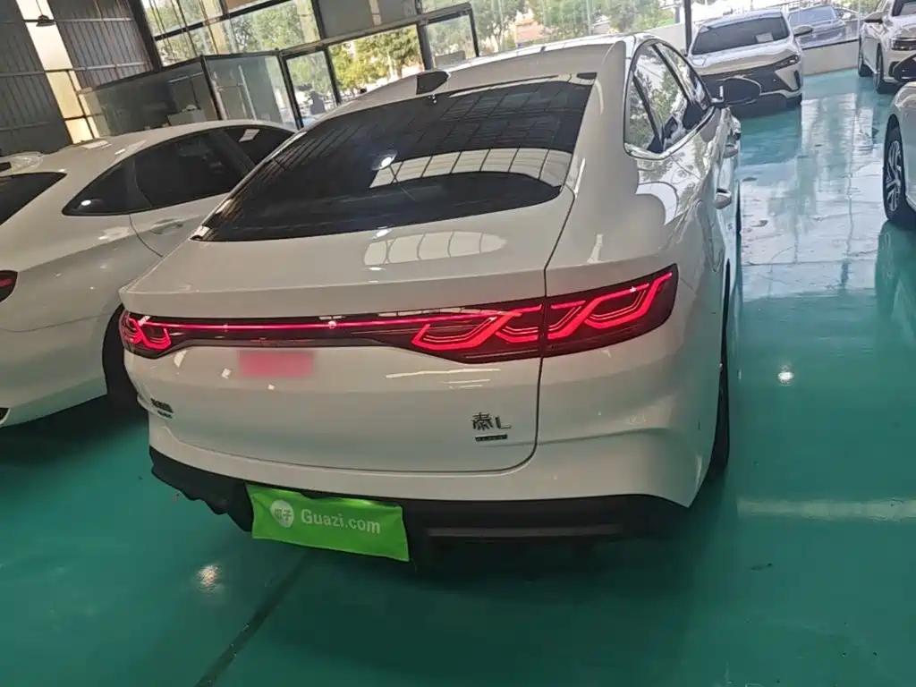 BYD Qin L — фото 6