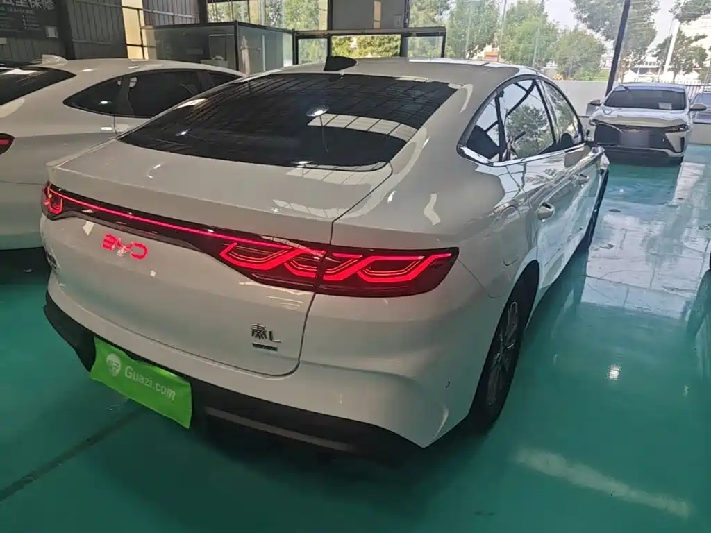 BYD Qin L — фото 7