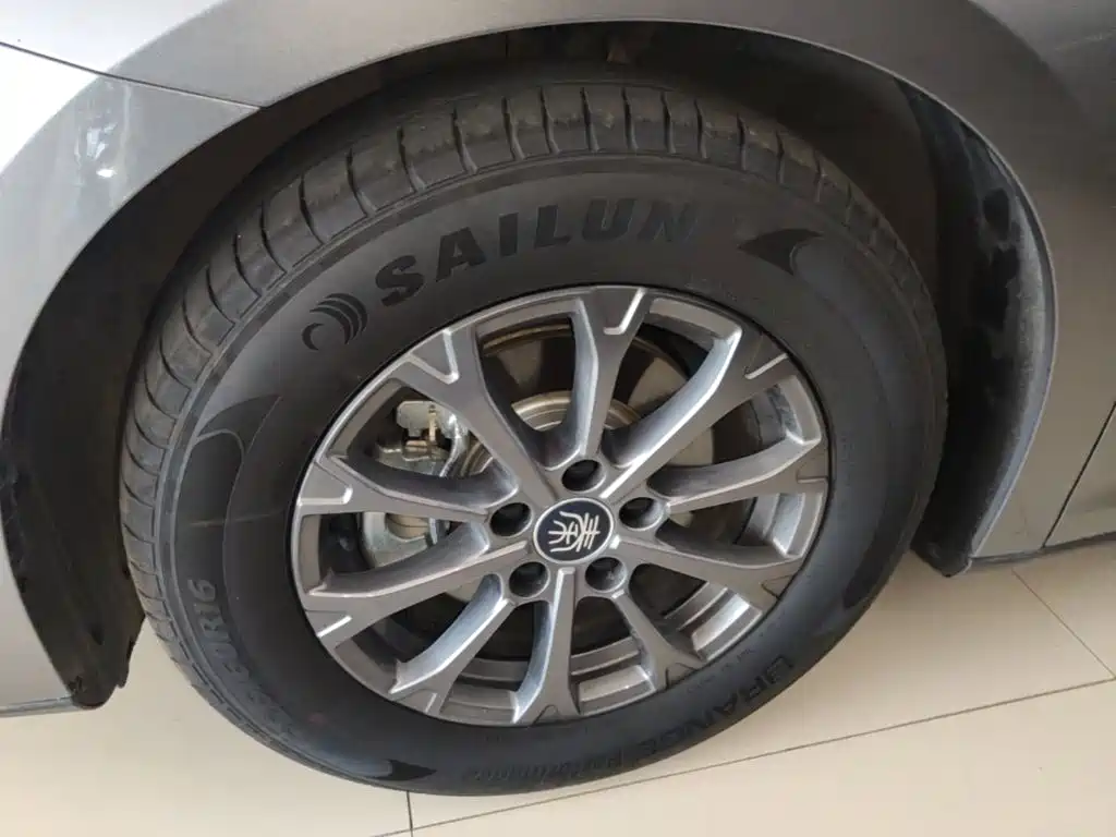 BYD Qin L — фото 23