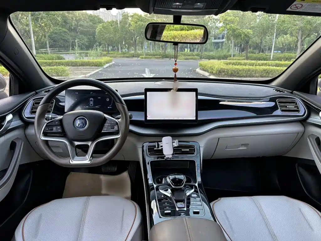 BYD Qin PLUS — фото 13