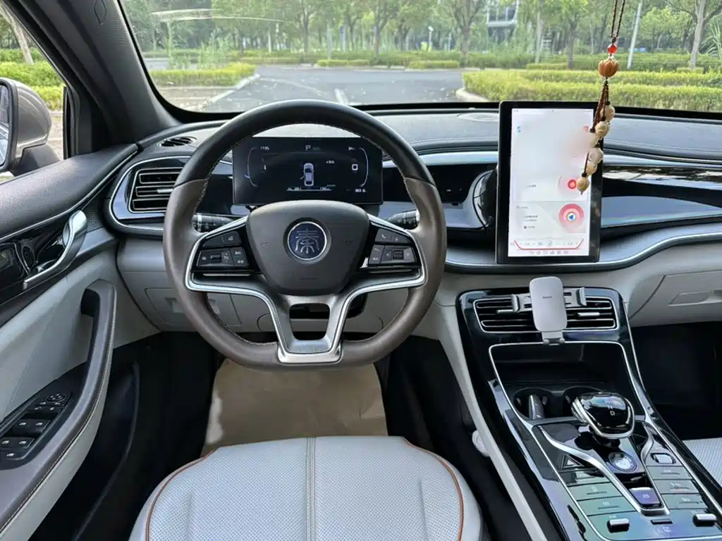 BYD Qin PLUS — фото 18