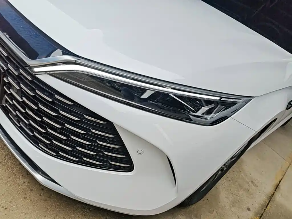 BYD Qin L — фото 24
