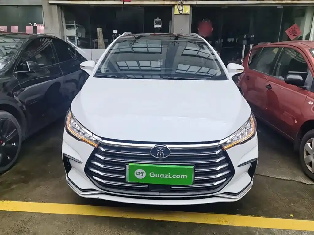 BYD MAX New Energy — фото 3
