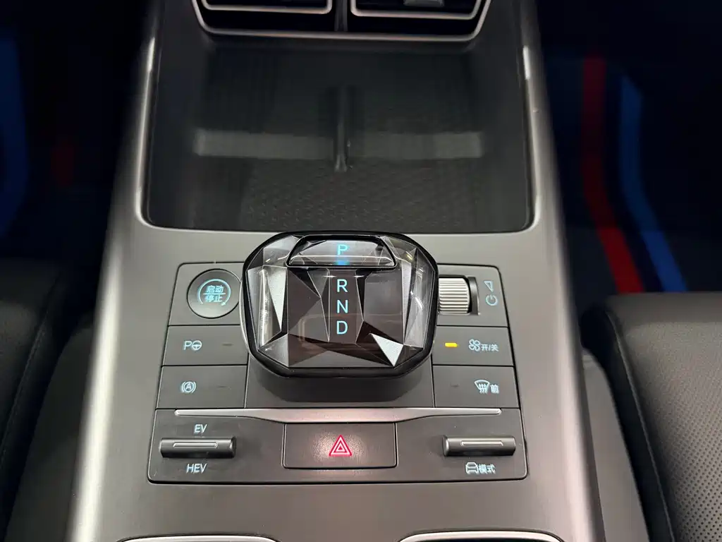 BYD Pro New Energy — фото 6