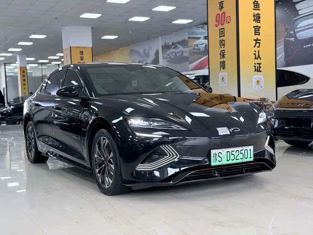 BYD Seal — фото 3