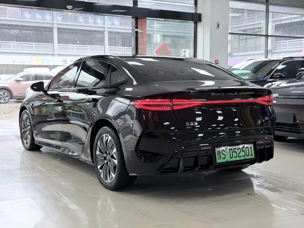 BYD Seal — фото 4