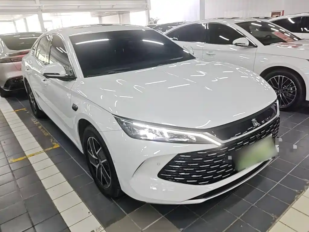 BYD Qin L — фото 4