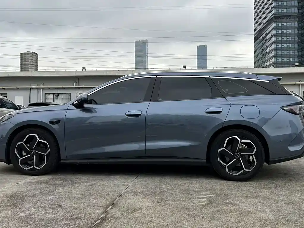 BYD Seal 06 DM-i Touring — фото 11