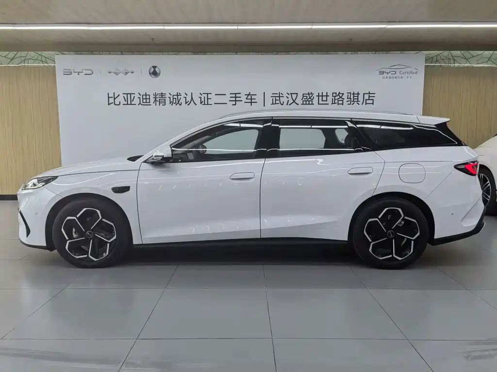 BYD Seal 06 DM-i Touring — фото 3
