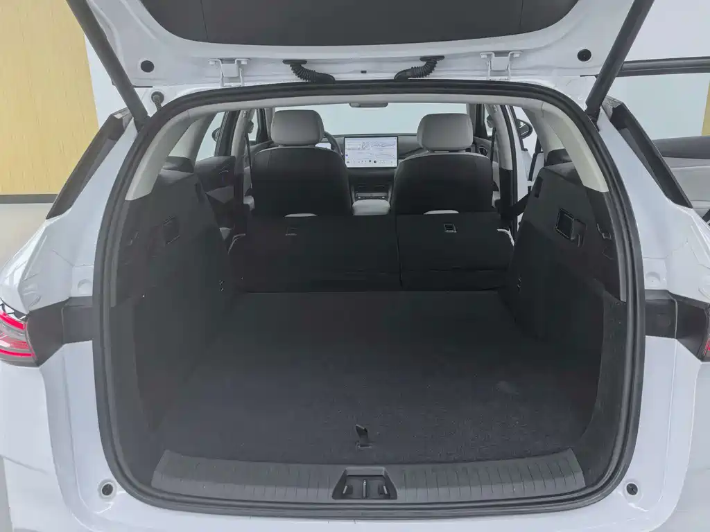 BYD Seal 06 DM-i Touring — фото 21