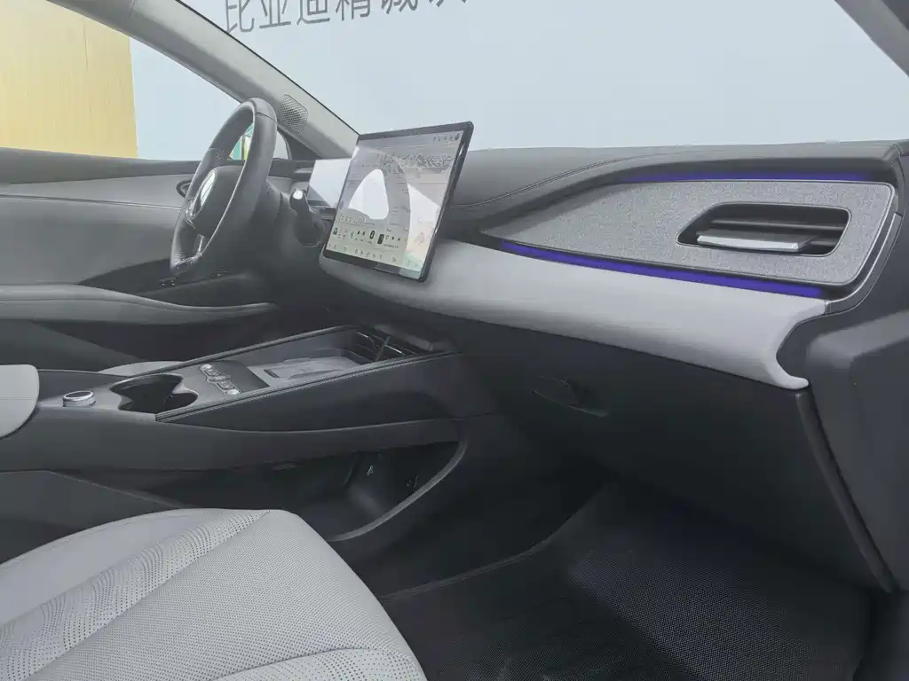 BYD Seal 06 DM-i Touring — фото 10