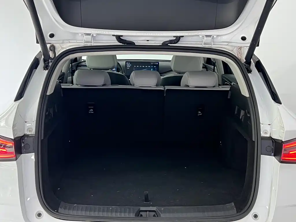 BYD Seal 06 DM-i Touring — фото 8