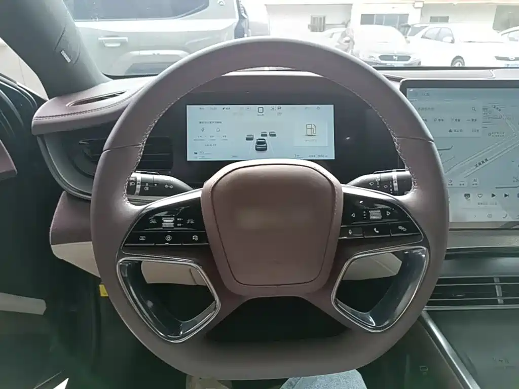BYD Seal 07 DM-i — фото 11