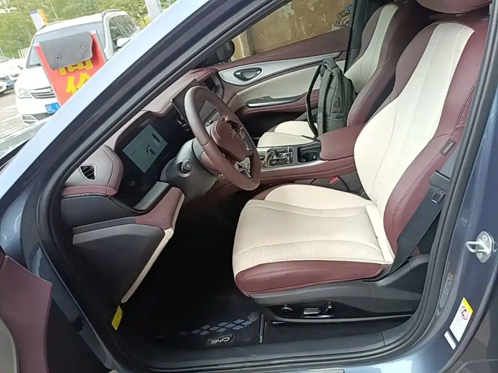 BYD Seal 07 DM-i — фото 15