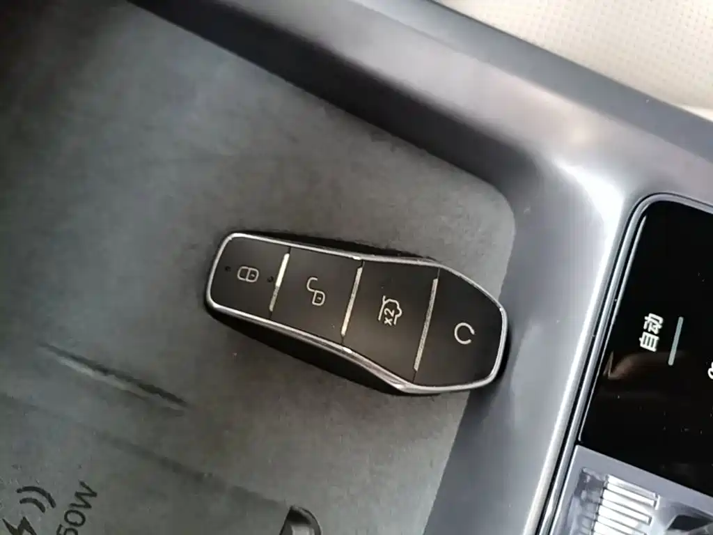 BYD Seal 07 DM-i — фото 9
