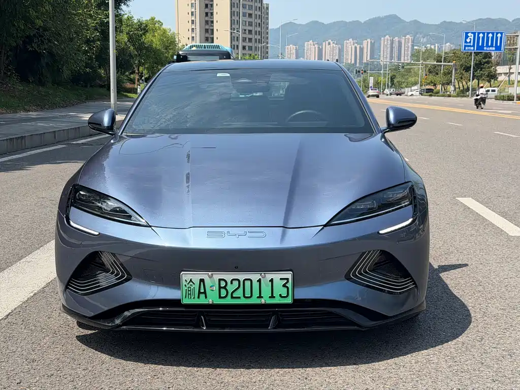 BYD Seal — фото 2