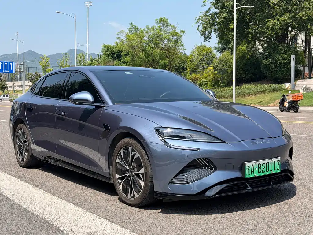 BYD Seal — фото 3