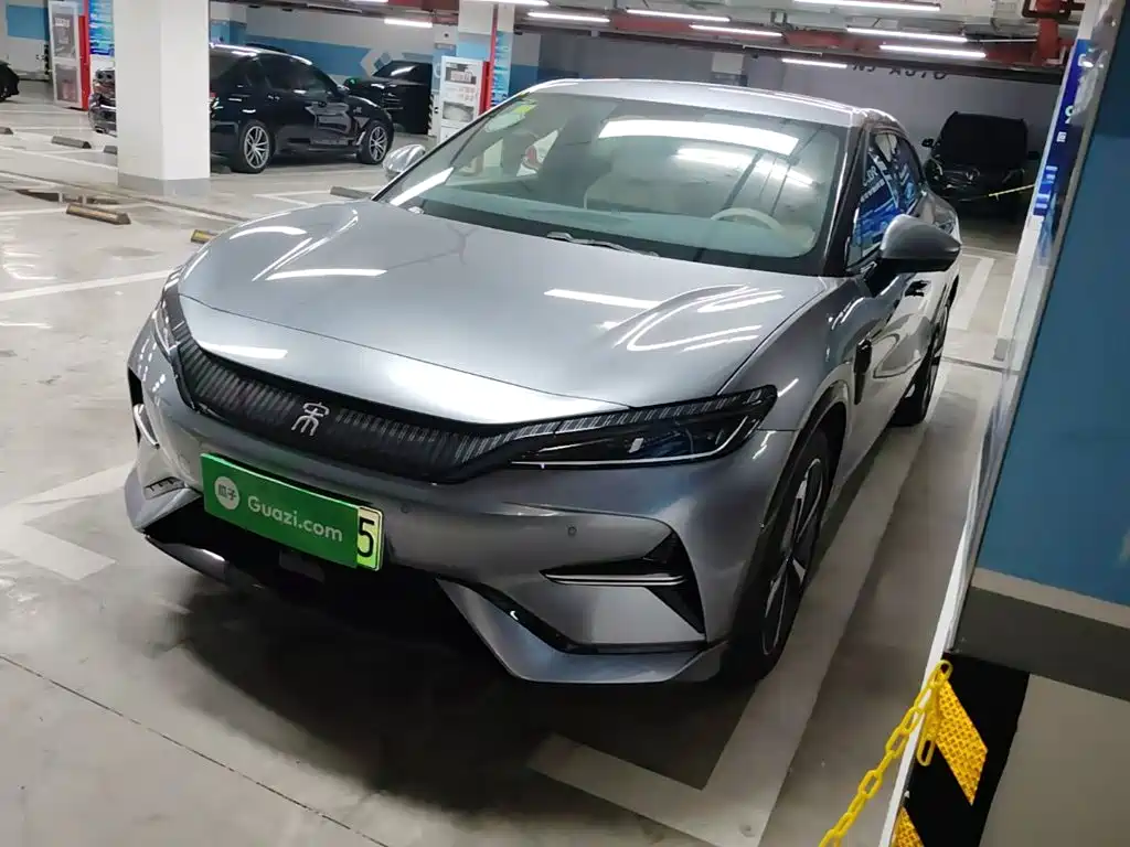 BYD L EV — фото 2