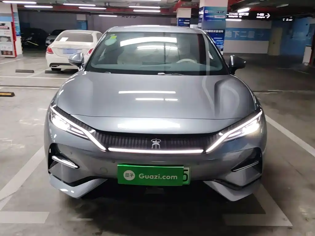BYD L EV — фото 3
