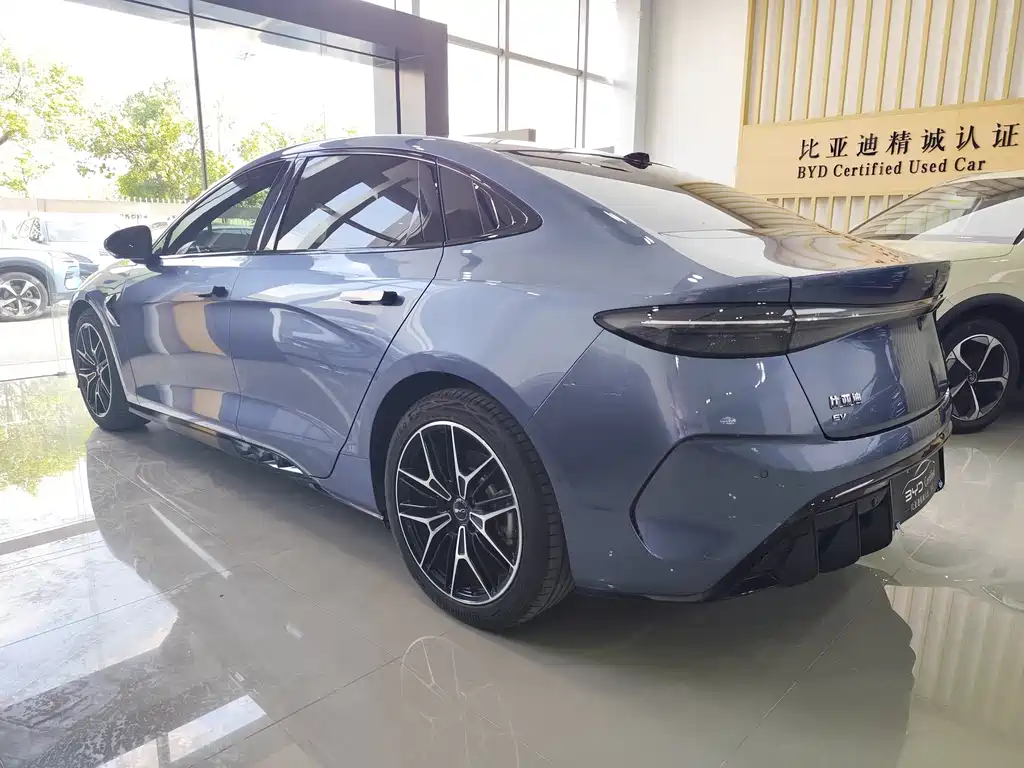 BYD Seal — фото 4
