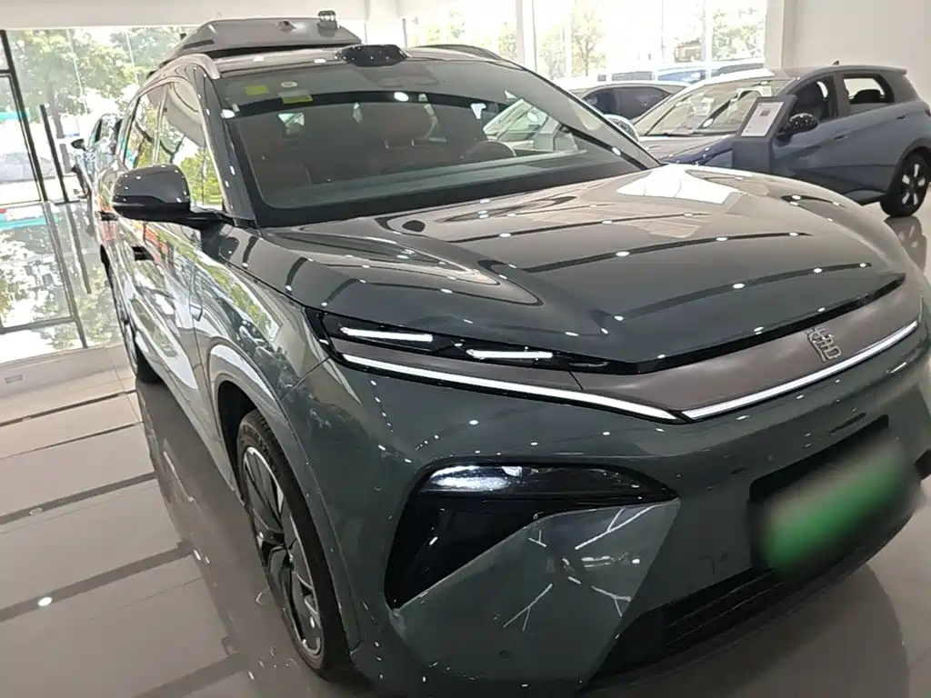 BYD Tang L — фото 4