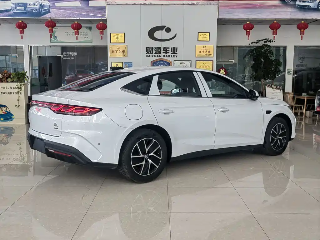 BYD Qin L — фото 4