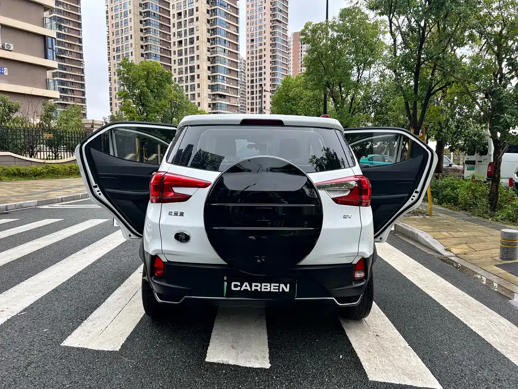 BYD Yuan EV — фото 15