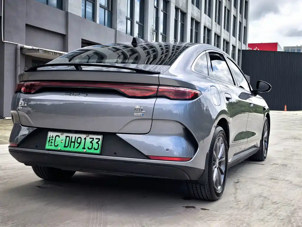 BYD Qin L — фото 8
