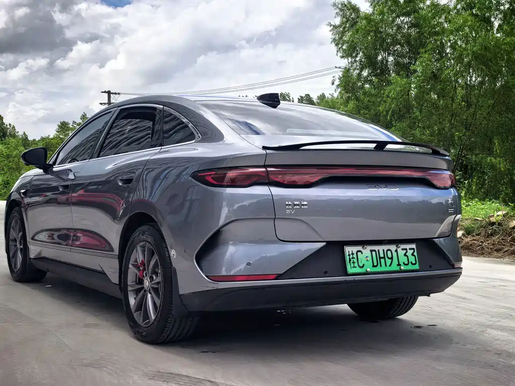 BYD Qin L — фото 10