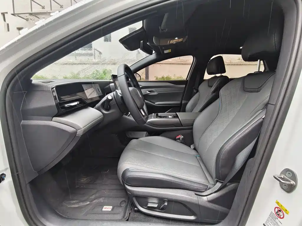 BYD Qin L — фото 7
