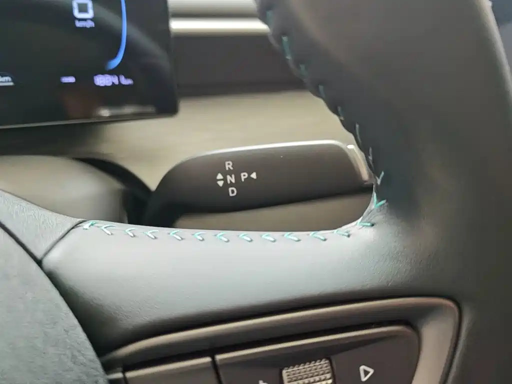 BYD Seal 05 DM-i — фото 14