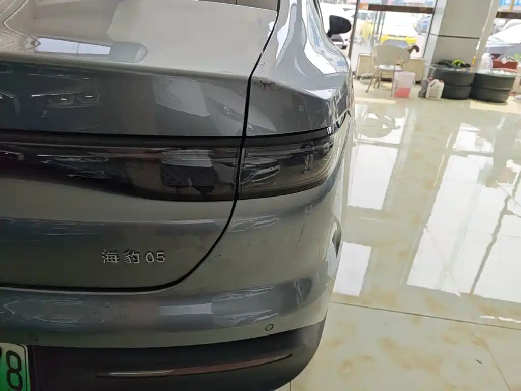 BYD Seal 05 DM-i — фото 8