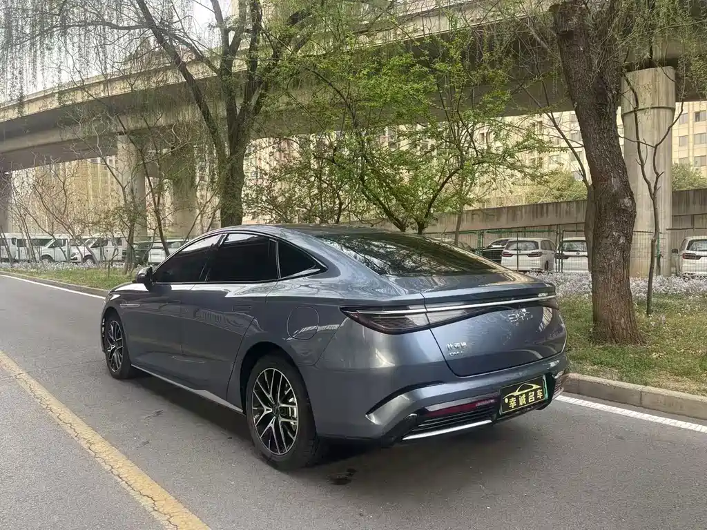 BYD Seal — фото 4