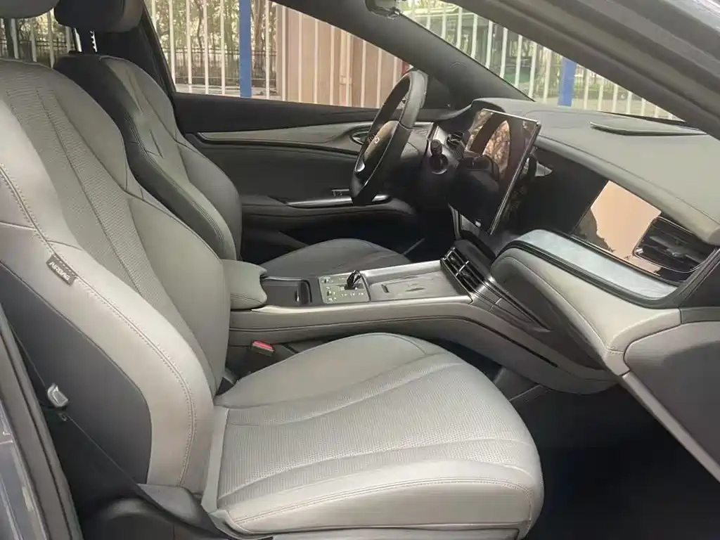 BYD Seal — фото 9