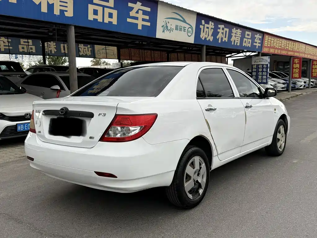 BYD F3 — фото 9