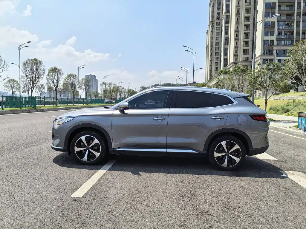 BYD PLUS New Energy — фото 7