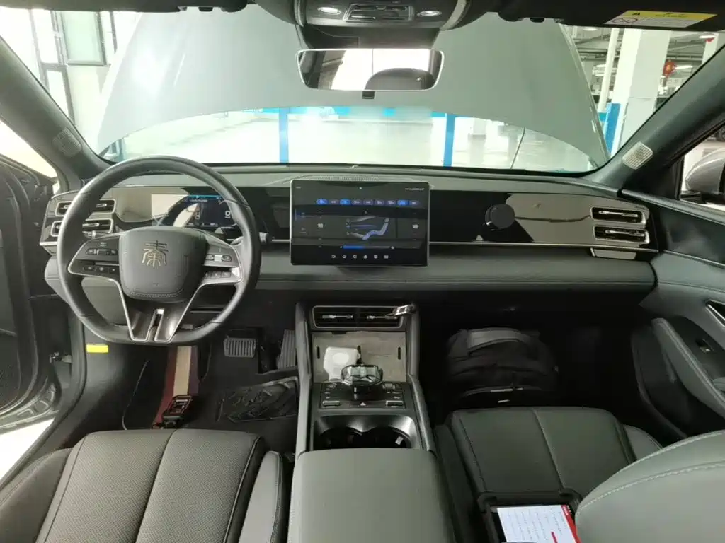 BYD Qin L — фото 10