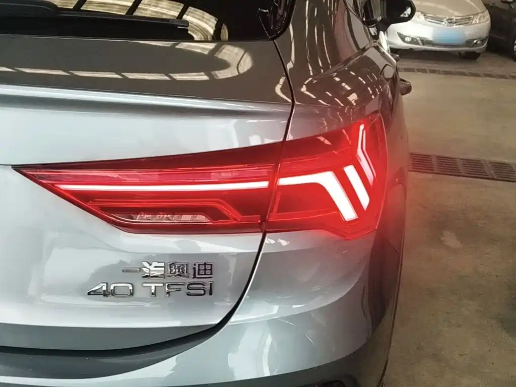 Audi Q3 Sportback — фото 7