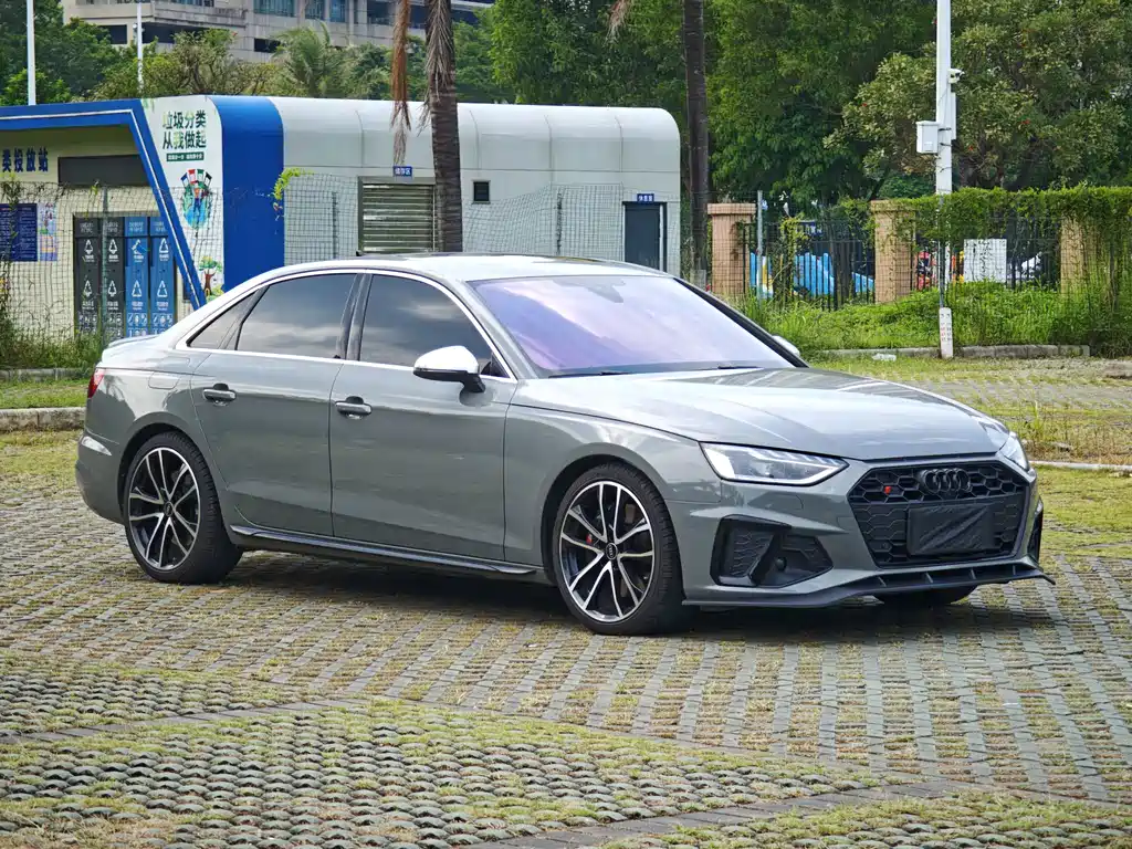 Audi S4 — фото 3