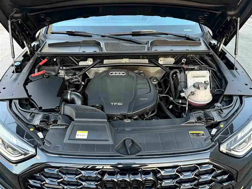 Audi Q5L Sportback — фото 9